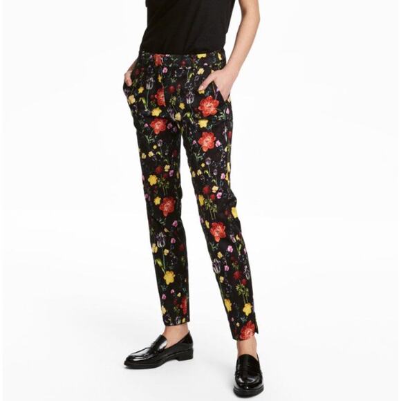 H&M Patterned Cigarette Trousers Skinny Ankle Pants Black Floral Womens Size 12 - Picture 1 of 9